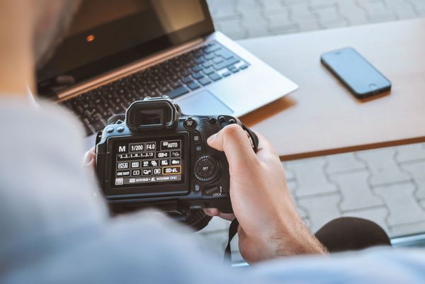 Jak zacząć zarabiać na fotografii?