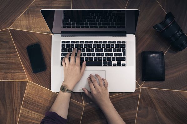 Błędy do uniknięcia podczas tworzenia aplikacji mobilnych - porady dla przedsiębiorców